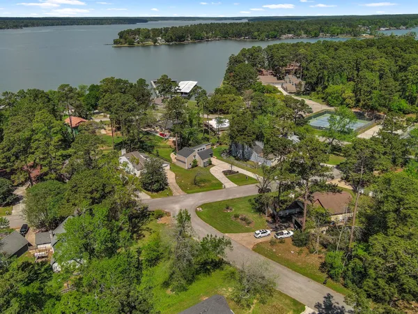 $390,000 | 15211 Jamaica Drive, Willis, TX 77318