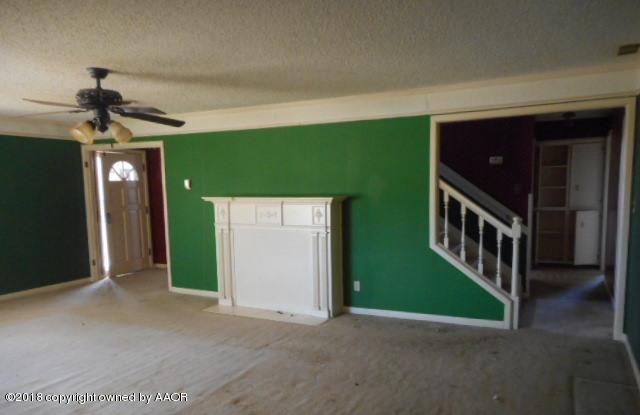 233 Fm 378 Silverton, TX 79257 - Photo 5 of 9 a view of an interior of the house