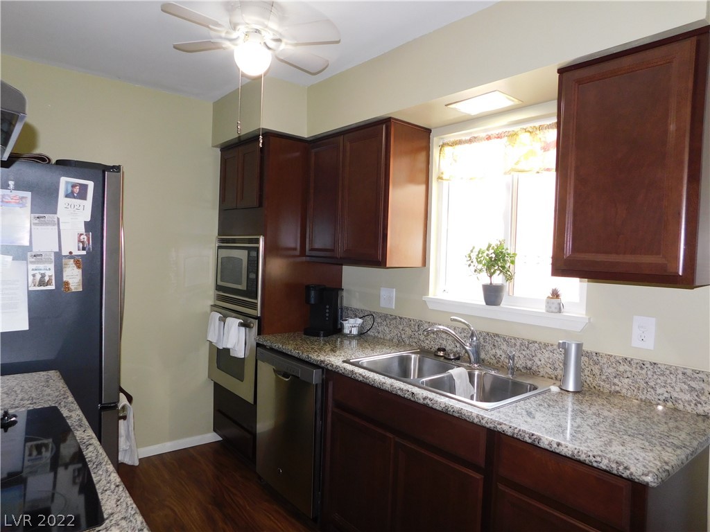 3394 South Pecos Road Las Vegas, NV 89121 - Photo 6 of 24 Gallery Image 6