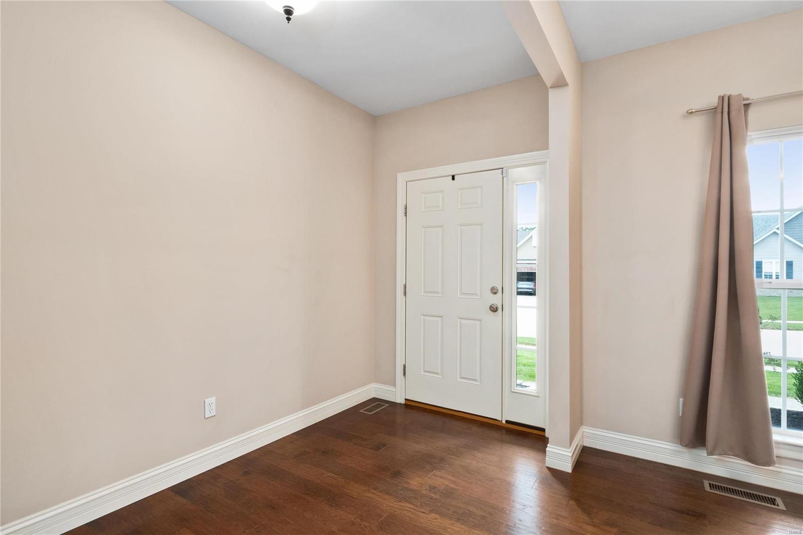 1298 Spring Lilly Drive High Ridge, MO 63049 - Photo 2 of 44