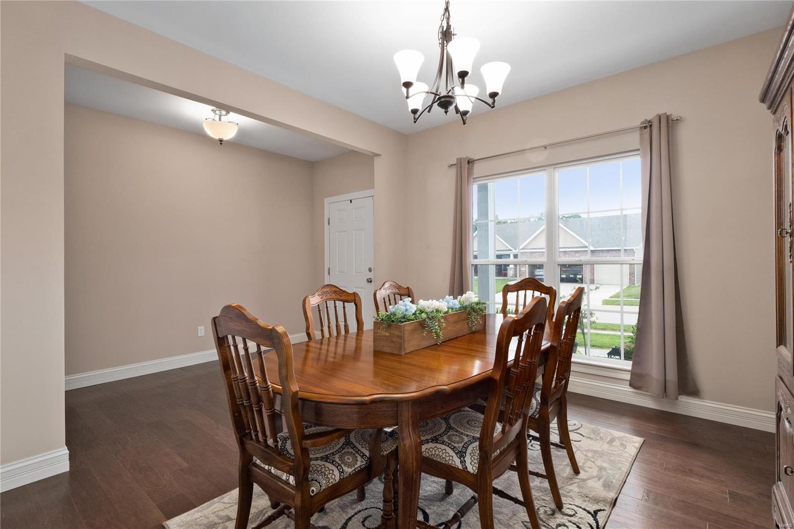 1298 Spring Lilly Drive High Ridge, MO 63049 - Photo 5 of 44