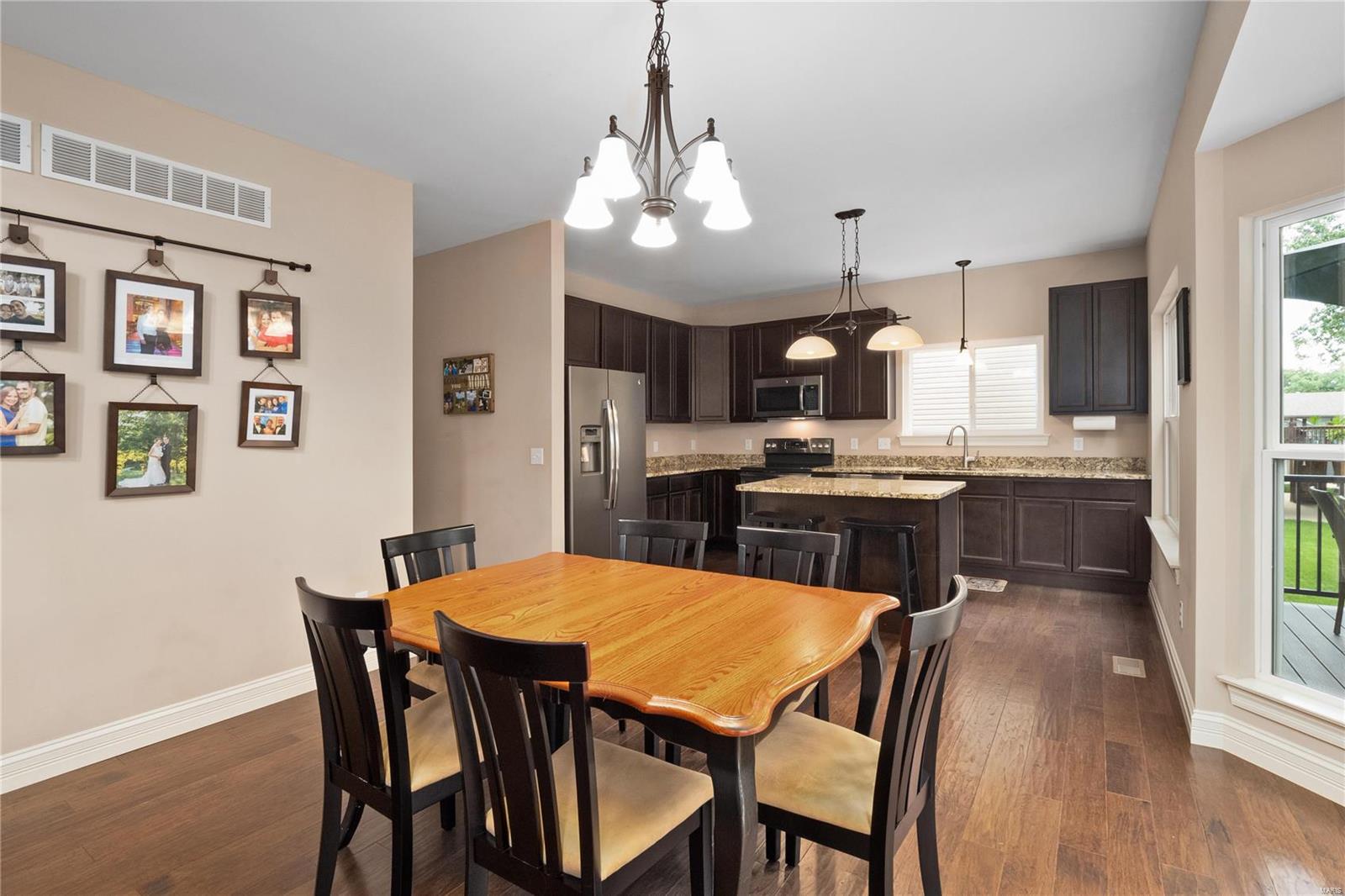 1298 Spring Lilly Drive High Ridge, MO 63049 - Photo 10 of 44