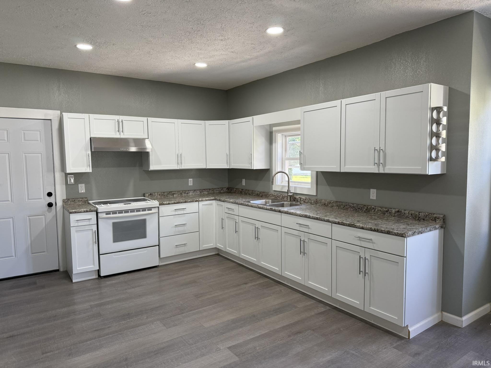 203 West Walnut Street Washington, IN 47501 - Photo 16 of 27