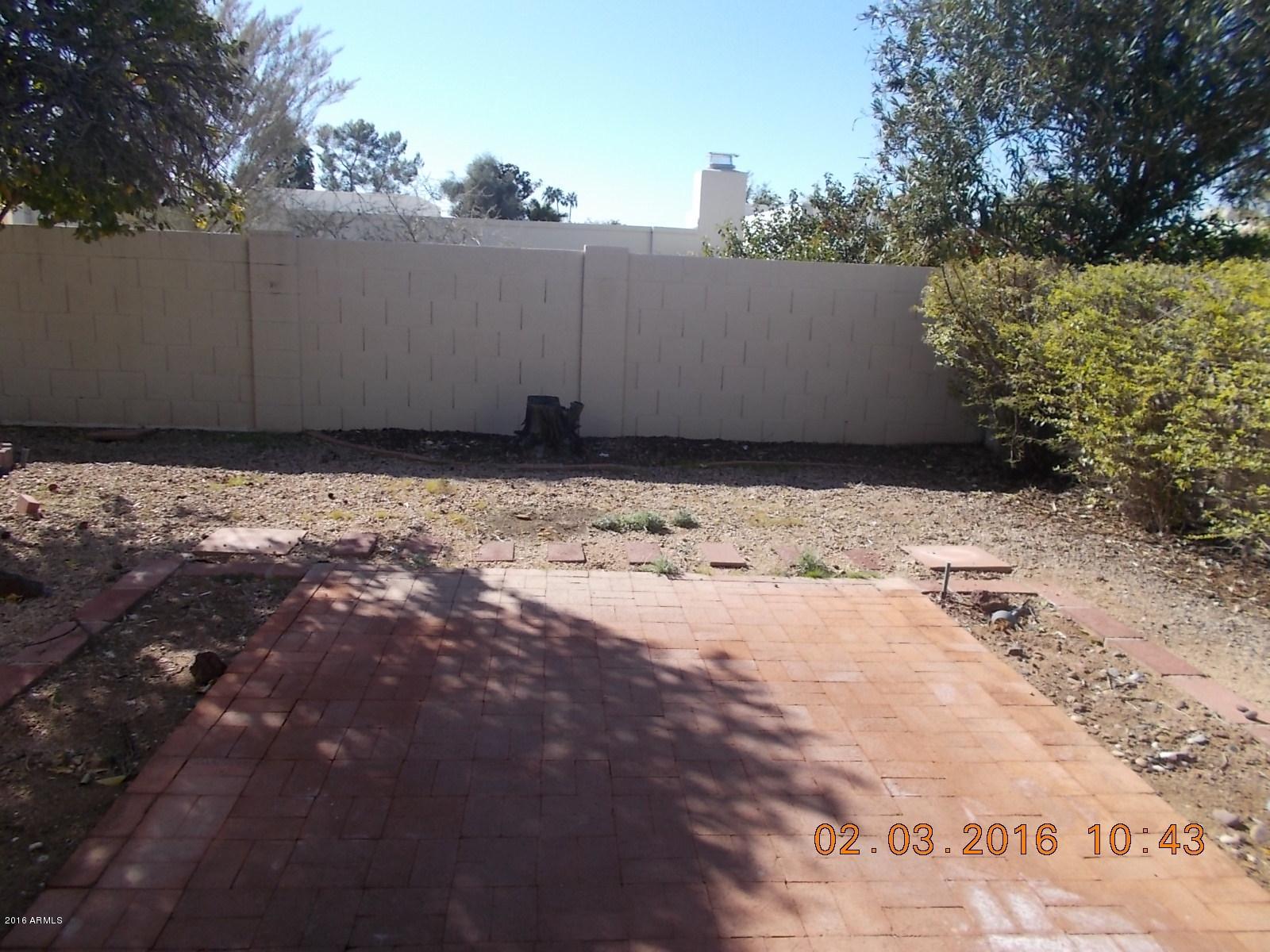 4315 East Piccadilly Road Phoenix, AZ 85018 - Photo 12 of 14 DSCN2460