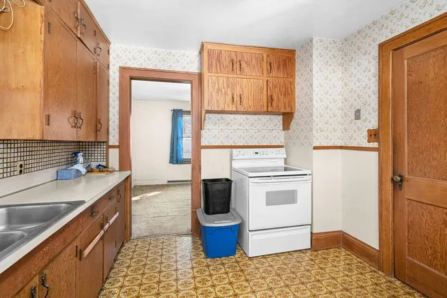 $180,000 | 434 12th Street, Cloquet, MN 55720