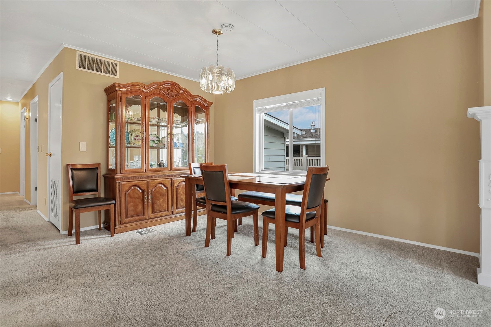 23921 Lake Drive West Bothell, WA 98021 - Photo 8 of 40 a view of a livingroom with furniture and window