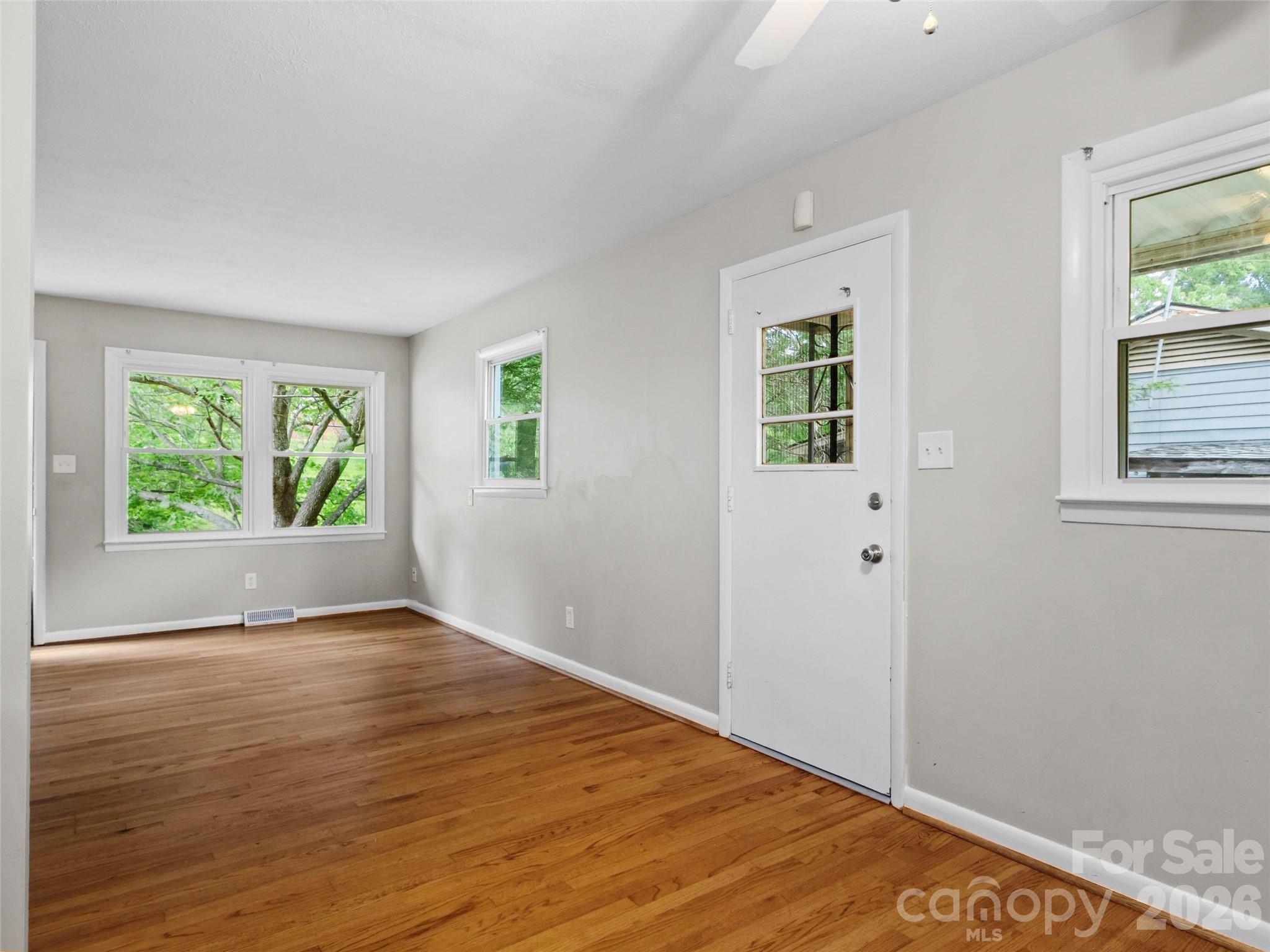 230 School Road East Asheville, NC 28803 - Photo 9 of 42