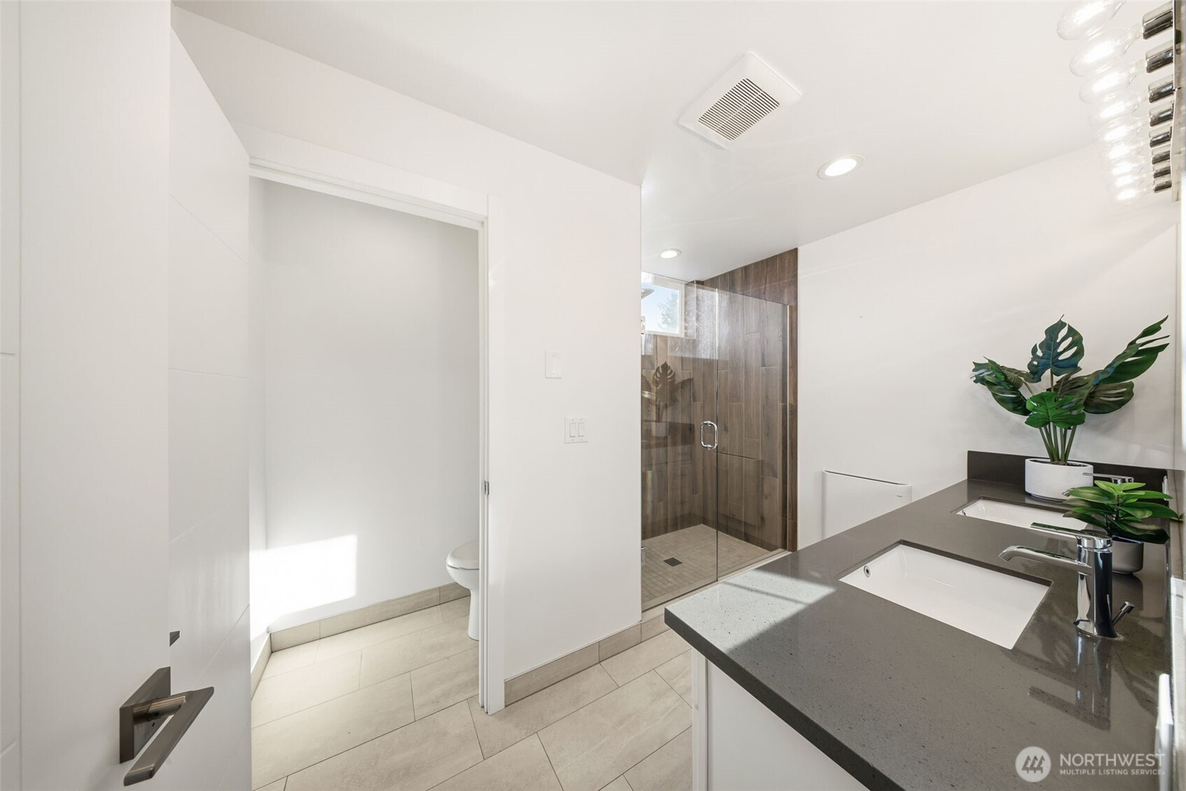 1055 South Cloverdale Street Seattle, WA 98108 - Photo 16 of 37