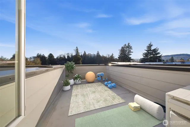 $514,950 | 1055 South Cloverdale Street, Seattle, WA 98108