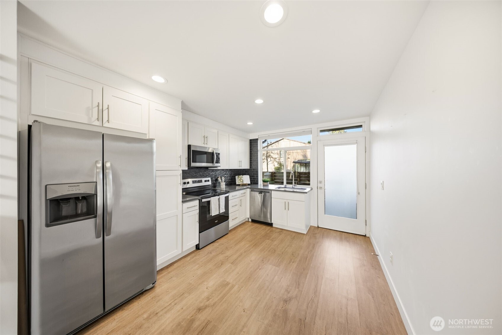 1055 South Cloverdale Street Seattle, WA 98108 - Photo 7 of 37