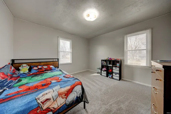 $160,000 | 4300 East Riverside Drive, Evansville, IN 47714