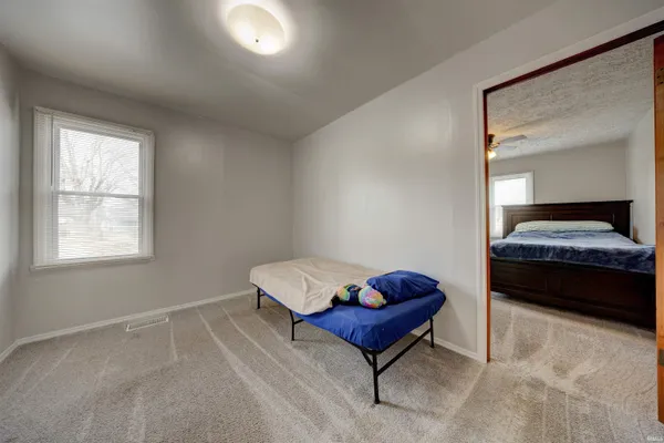 $160,000 | 4300 East Riverside Drive, Evansville, IN 47714