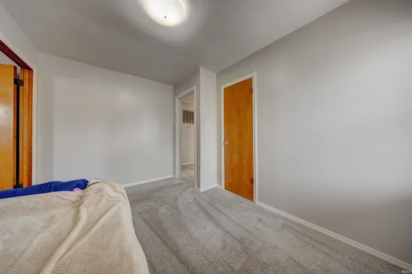 $160,000 | 4300 East Riverside Drive, Evansville, IN 47714