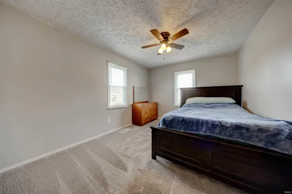 $160,000 | 4300 East Riverside Drive, Evansville, IN 47714