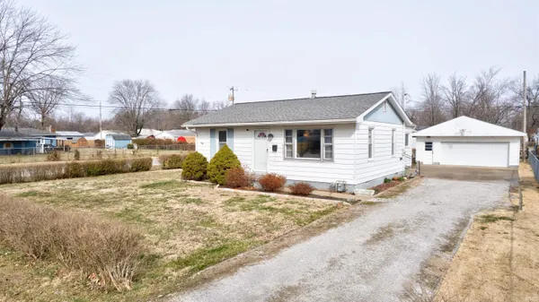 $160,000 | 4300 East Riverside Drive, Evansville, IN 47714