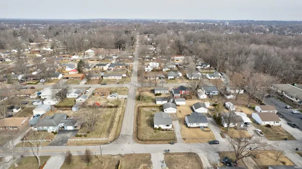 $160,000 | 4300 East Riverside Drive, Evansville, IN 47714