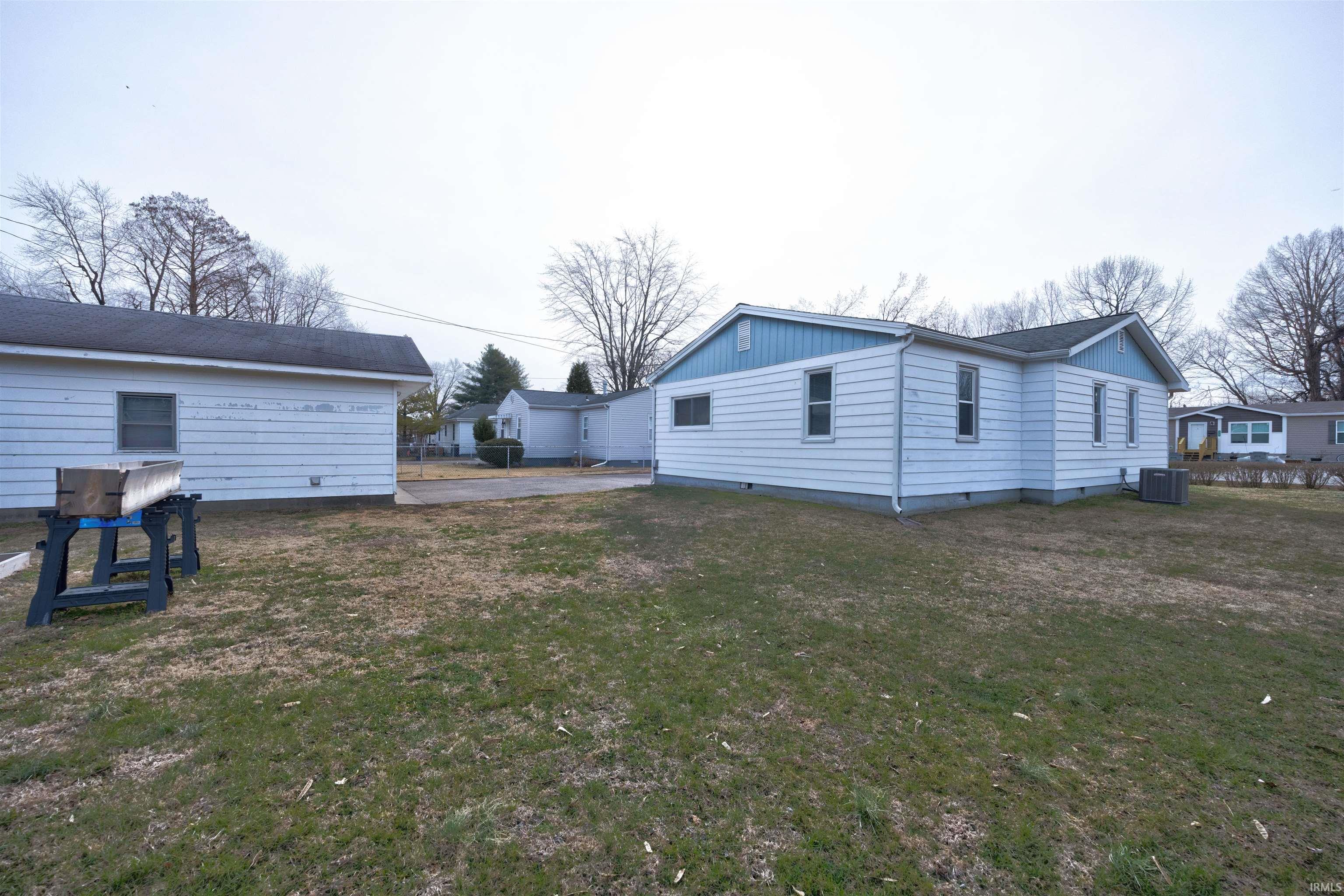 4300 East Riverside Drive Evansville, IN 47714 - Photo 32 of 36