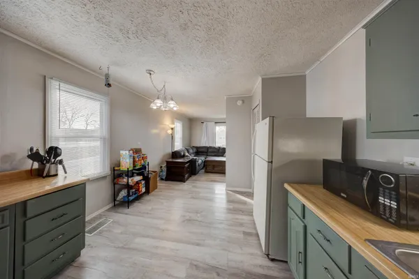 $160,000 | 4300 East Riverside Drive, Evansville, IN 47714