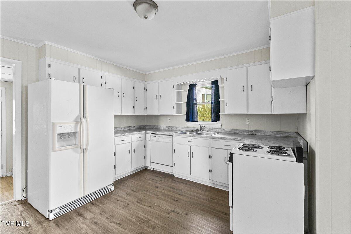 568 Old Airport Road Bristol, VA 24201 - Photo 13 of 32 11-128A0642