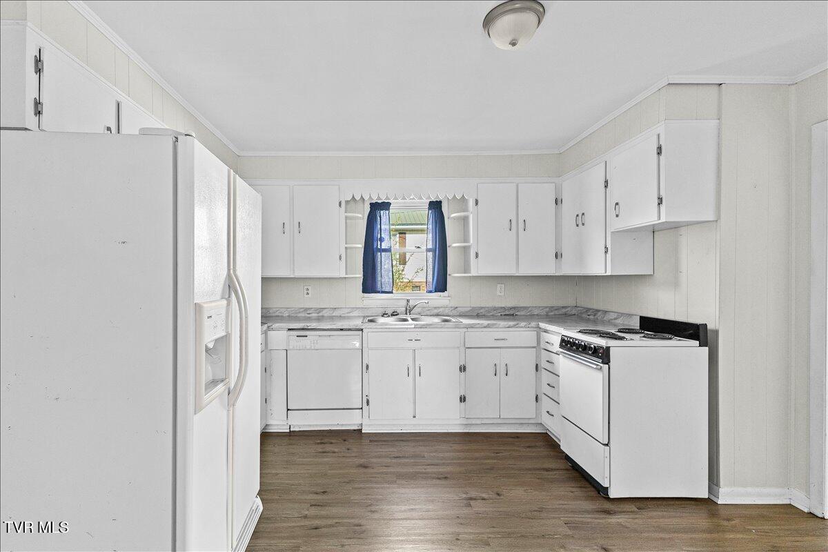 568 Old Airport Road Bristol, VA 24201 - Photo 14 of 32 12-128A0645