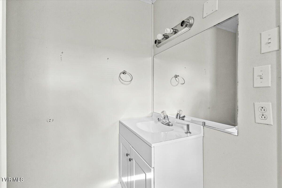 568 Old Airport Road Bristol, VA 24201 - Photo 19 of 32 17-128A0661