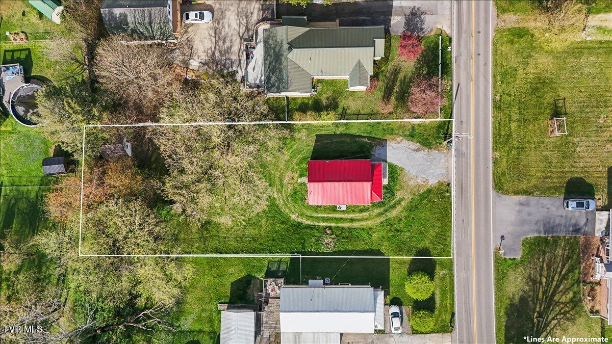 568 Old Airport Road Bristol, VA 24201 - Photo 2 of 32 03-DJI_20260401171947_0361_D