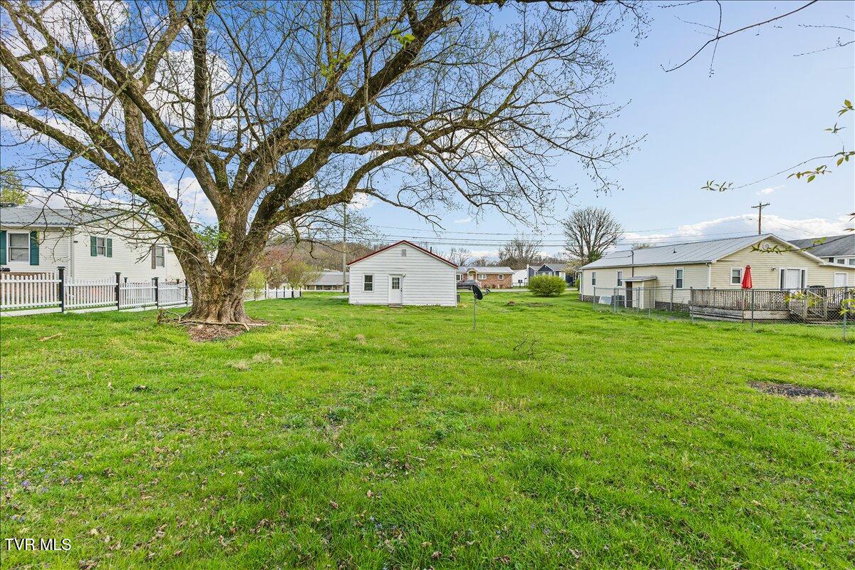 568 Old Airport Road Bristol, VA 24201 - Photo 25 of 32 21-128A0673