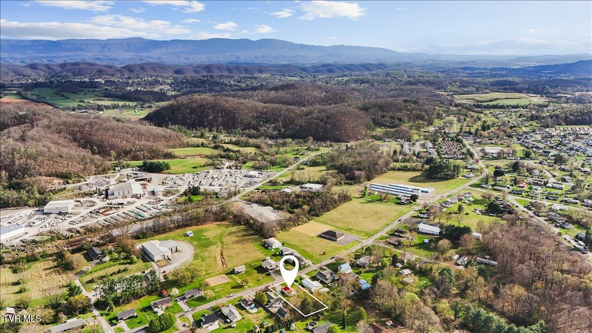 568 Old Airport Road Bristol, VA 24201 - Photo 31 of 32 29-DJI_20260401172214_0370_D