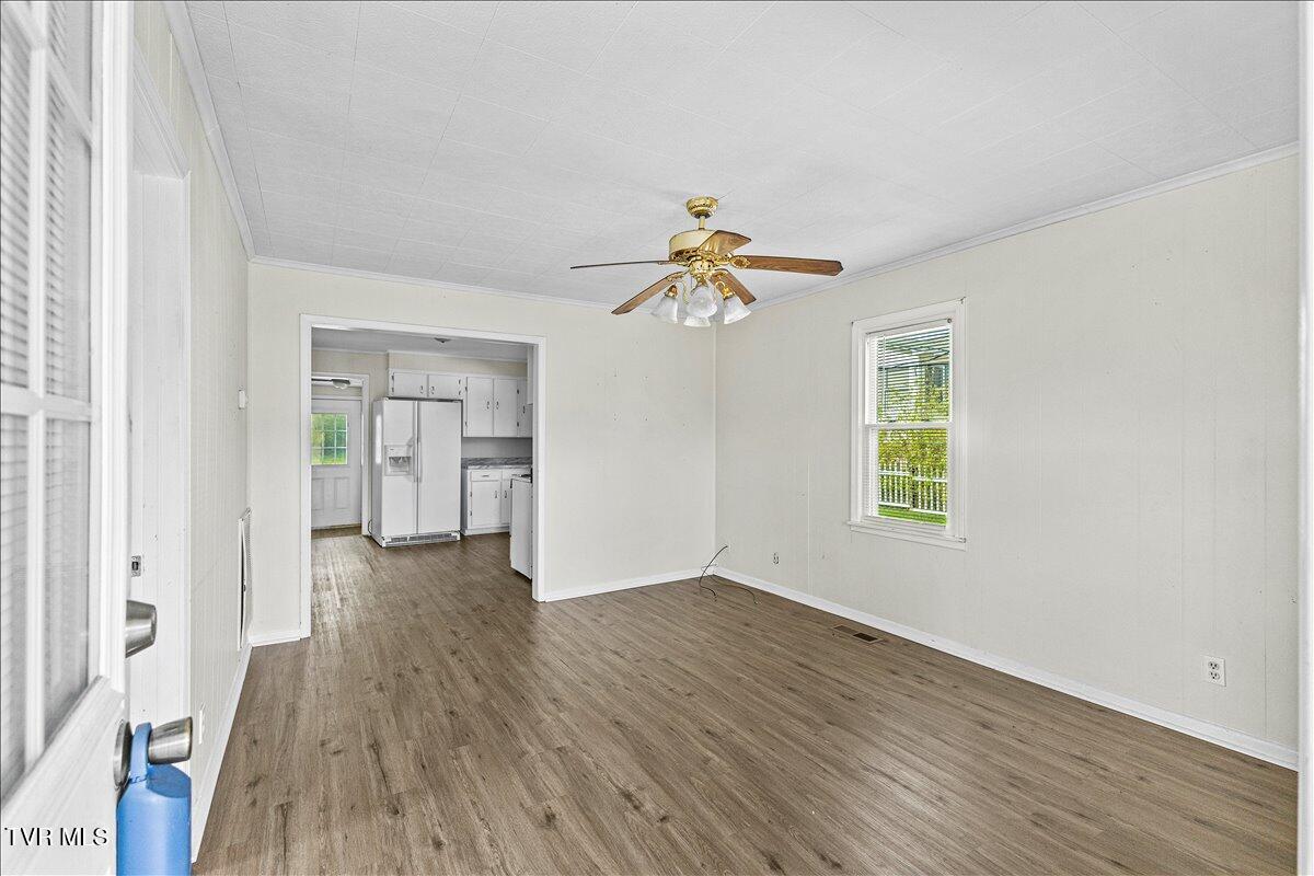 568 Old Airport Road Bristol, VA 24201 - Photo 8 of 32 06-128A0627