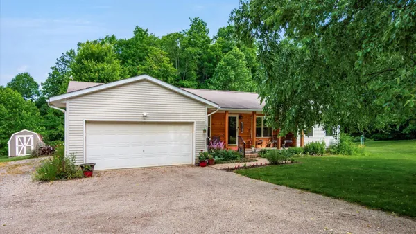 $650,000 | 9250 Township Road 169, New Lexington, OH 43764