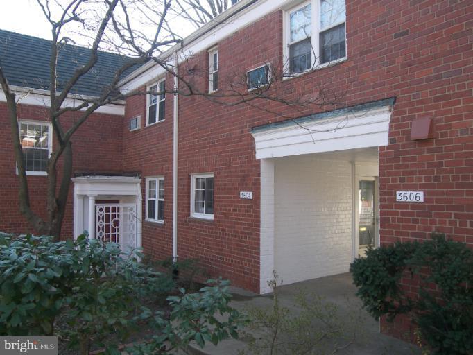 Exterior (Front)