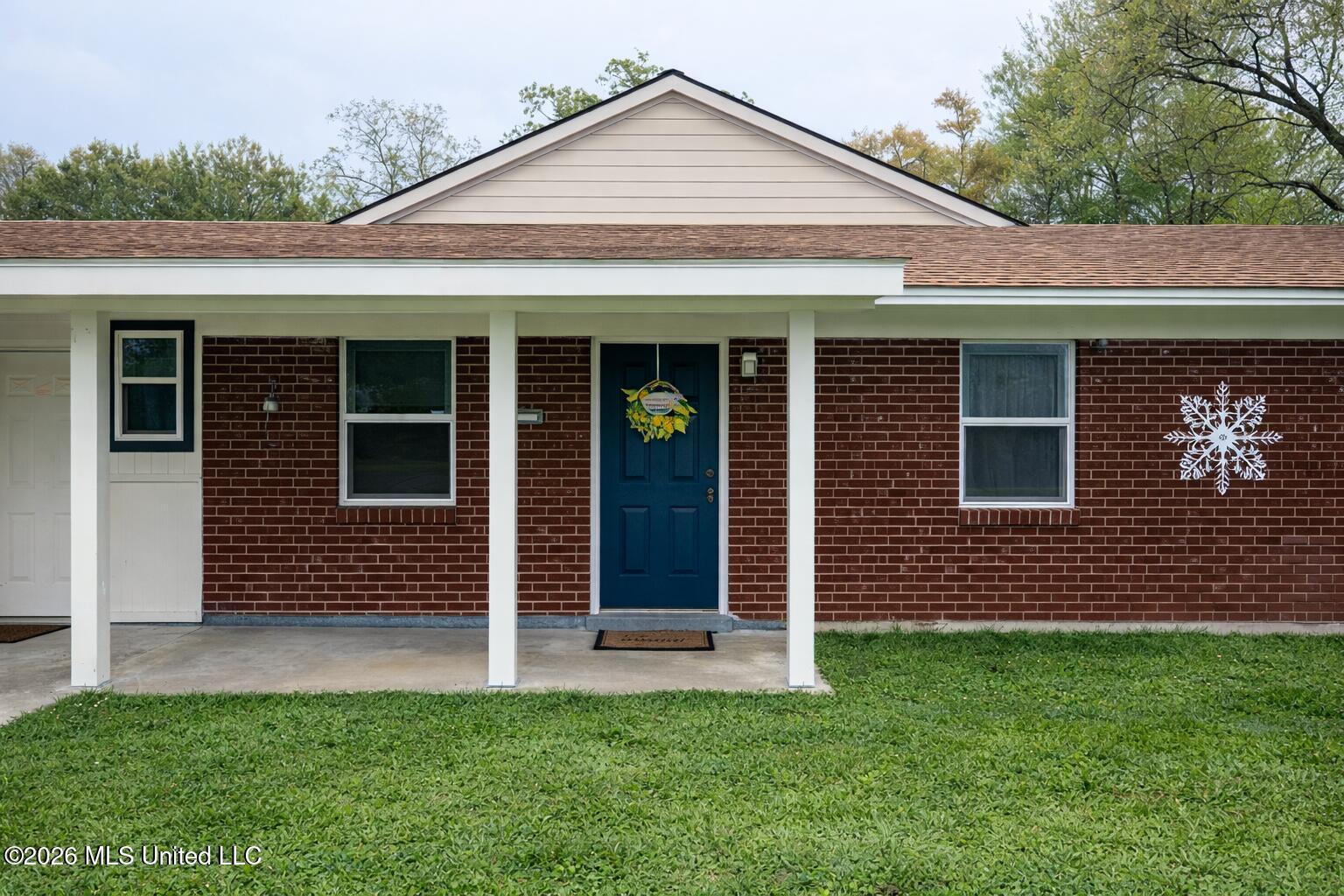 3912 Juniper Street Moss Point, MS 39563 - Photo 2 of 3 Front door wreath