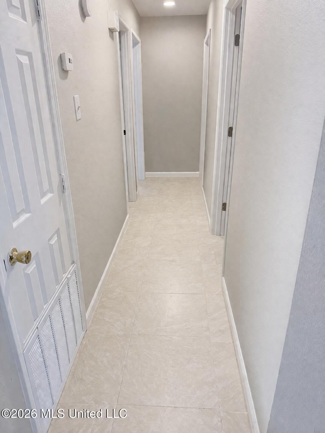 3912 Juniper Street Moss Point, MS 39563 - Photo 8 of 21 Hallway
