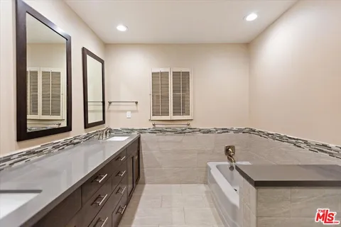 $2,049,500 | 15451 Longbow Drive, Sherman Oaks, CA 91403