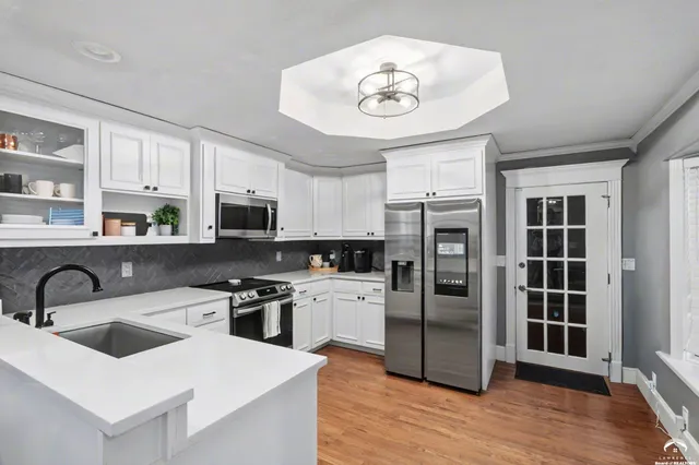 $385,000 | 72 East 1600th Road, Baldwin City, KS 66006