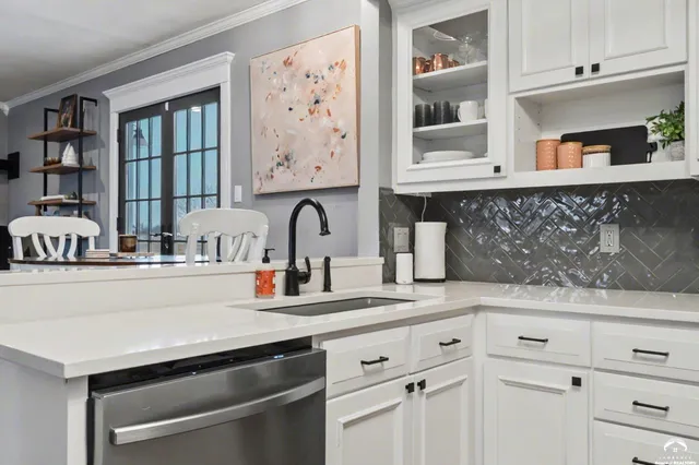 $385,000 | 72 East 1600th Road, Baldwin City, KS 66006