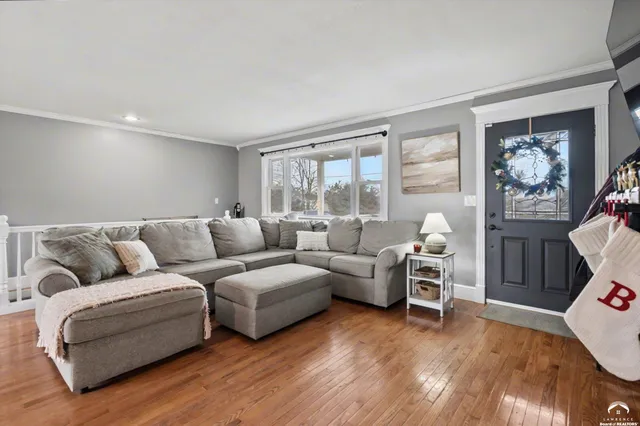 $385,000 | 72 East 1600th Road, Baldwin City, KS 66006