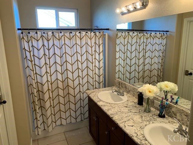 2363 Ranier Way Hanford, CA 93230 - Photo 8 of 12 Gallery Image 8