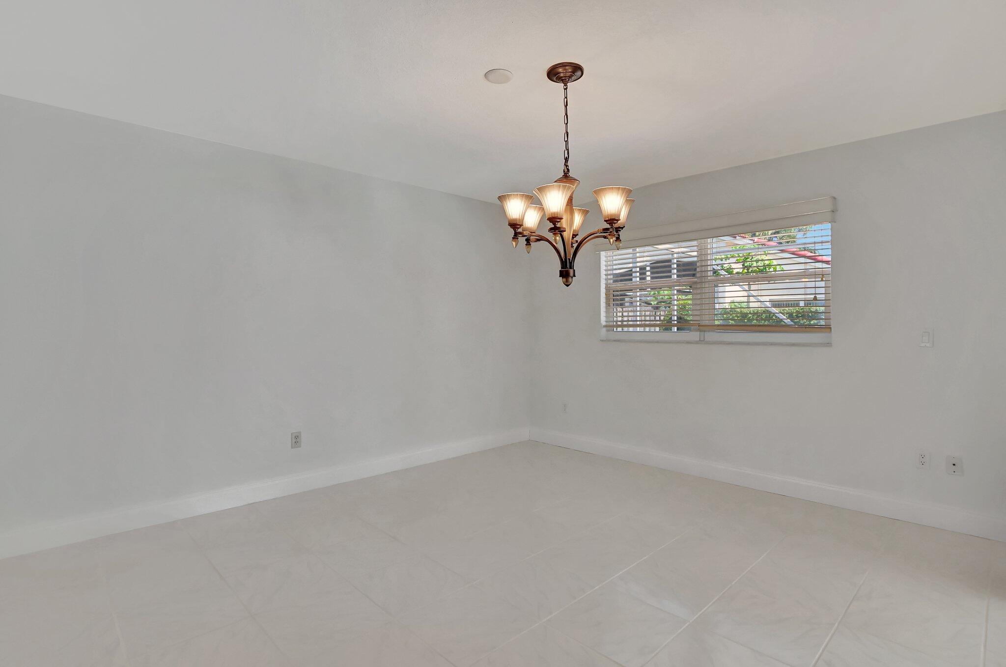 22930 Southwest 56th Avenue Boca Raton, FL 33433 - Photo 7 of 34 DINNING ROOM