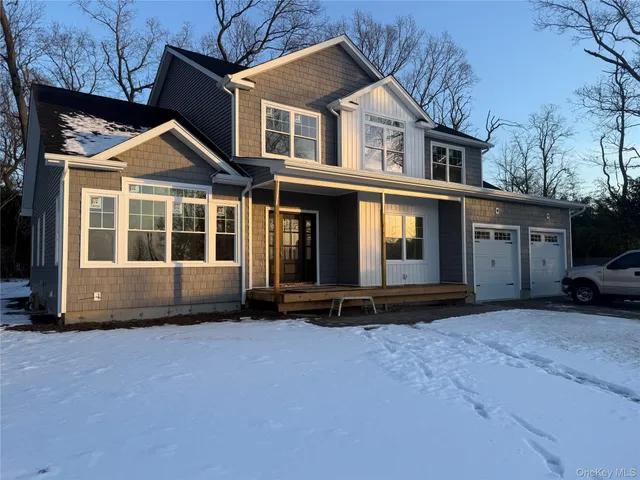 $1,249,990 | 4 Lotto Court, Lake Grove, NY 11755