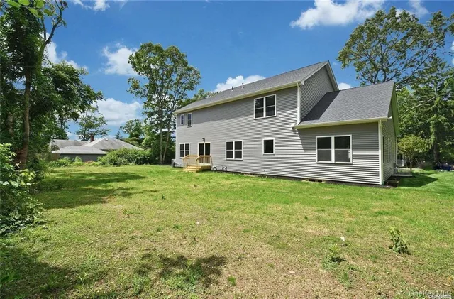 $1,249,990 | 4 Lotto Court, Lake Grove, NY 11755