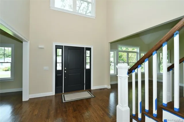 $1,249,990 | 4 Lotto Court, Lake Grove, NY 11755