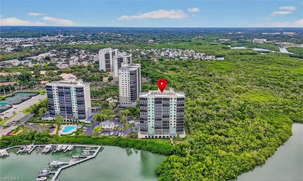 $1,089,000 | 420 Cove Tower Drive, Unit 401, Naples, FL 34110