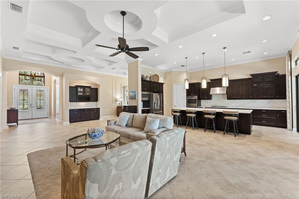 8828 Savona Court Naples, FL 34119 - Photo 5 of 50