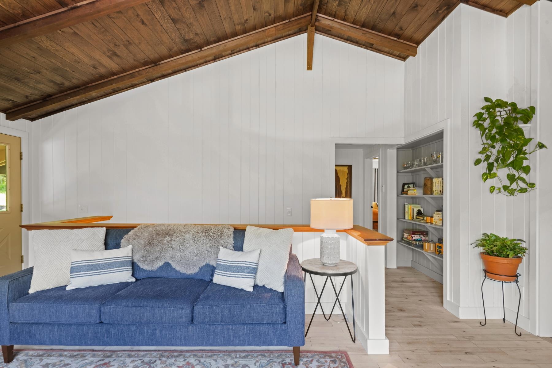 1090 Nebraska Valley Road Stowe, VT 05672 - Photo 7 of 37 Gallery Image 7