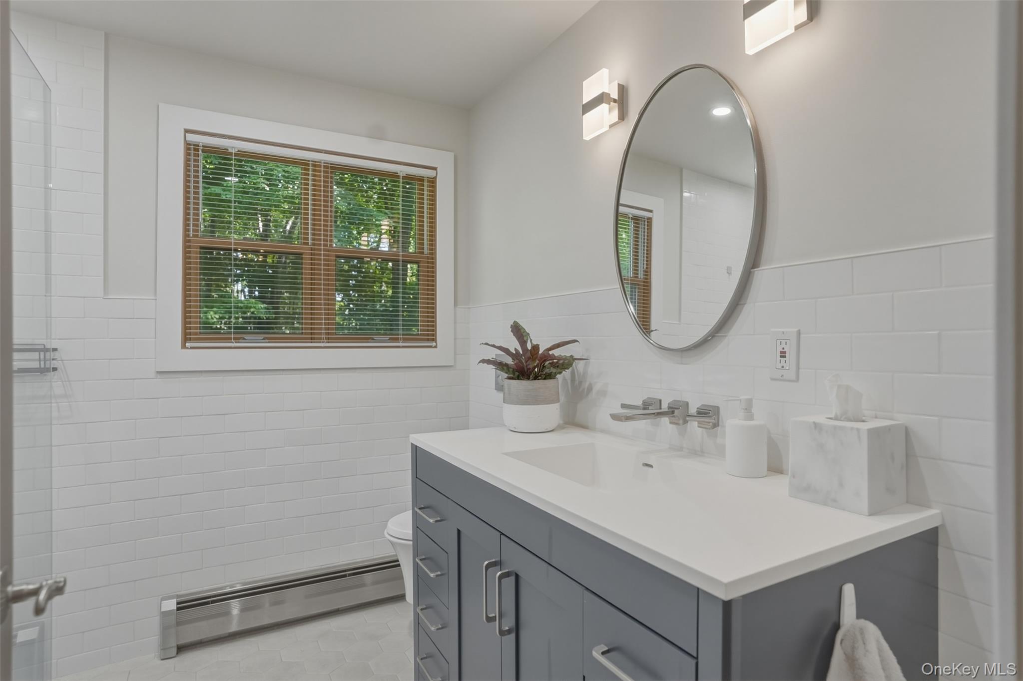97 Walling Road Warwick, NY 10990 - Photo 15 of 43 Hall Bathroom Sink
