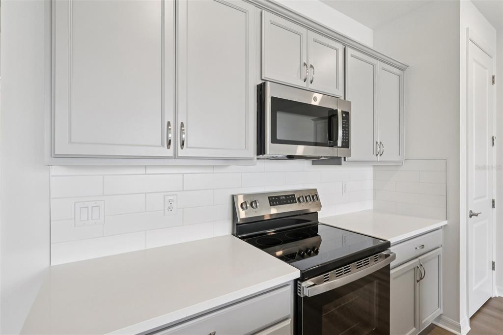 31477 Spanish Msn Road San Antonio, FL 33576 - Photo 5 of 37