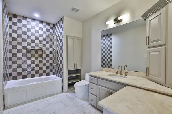 $1,825,000 | 6208 Troon Road, Fort Worth, TX 76132