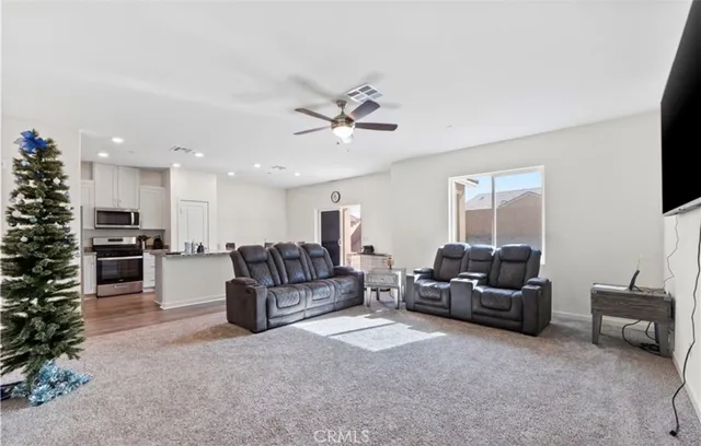 $2,975 | 12383 Ranchito Way, Victorville, CA 92392