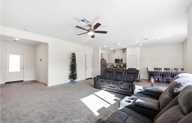 $2,975 | 12383 Ranchito Way, Victorville, CA 92392